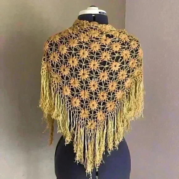 Vtg Wool nylon flower handcrochet mustard yellow shawl scarf - Picture 3 of 8
